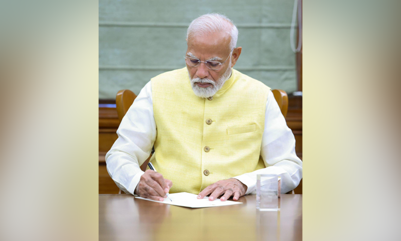 प्रधानमंत्री नरेंद्र मोदी ने PM के रूप में कार्यभार संभाला